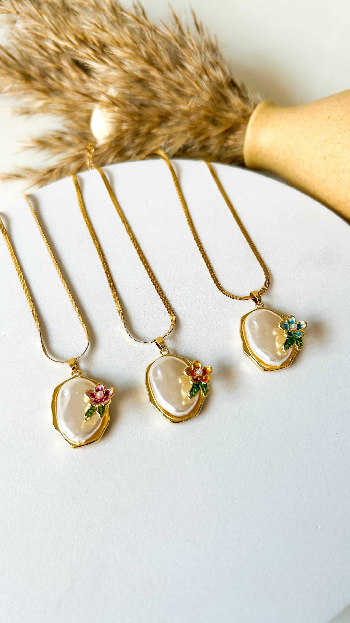 Summer fresh Floral Necklace