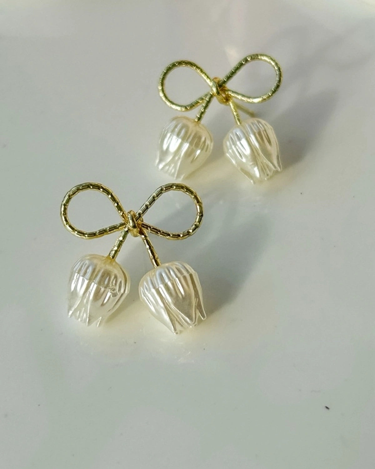 Bowknot Tulip Studs