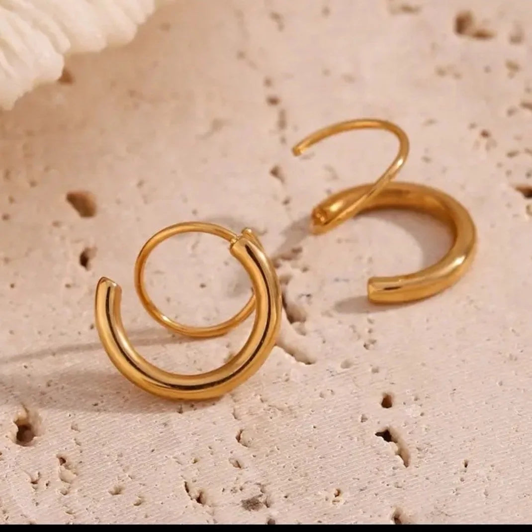 Layered Hoops ( fake 2nd piercing illusion)