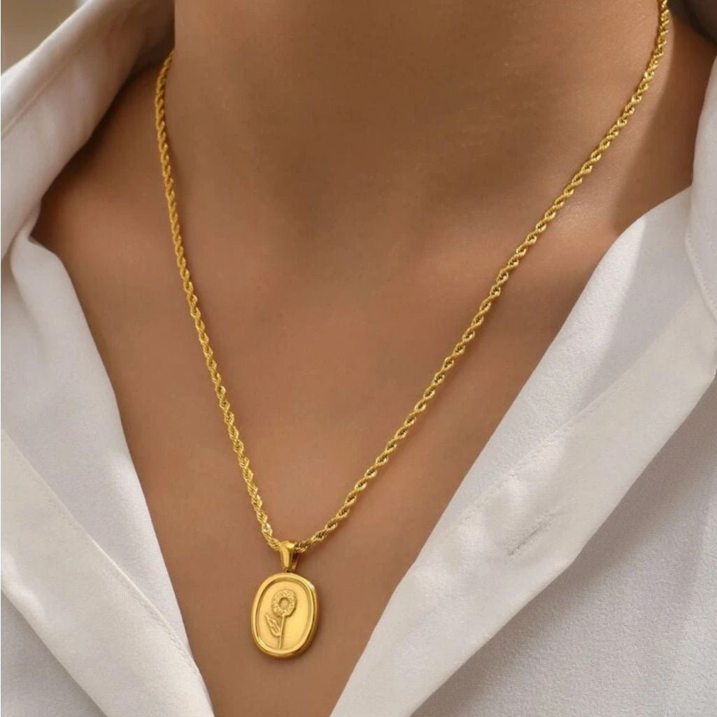 Floral gold necklace