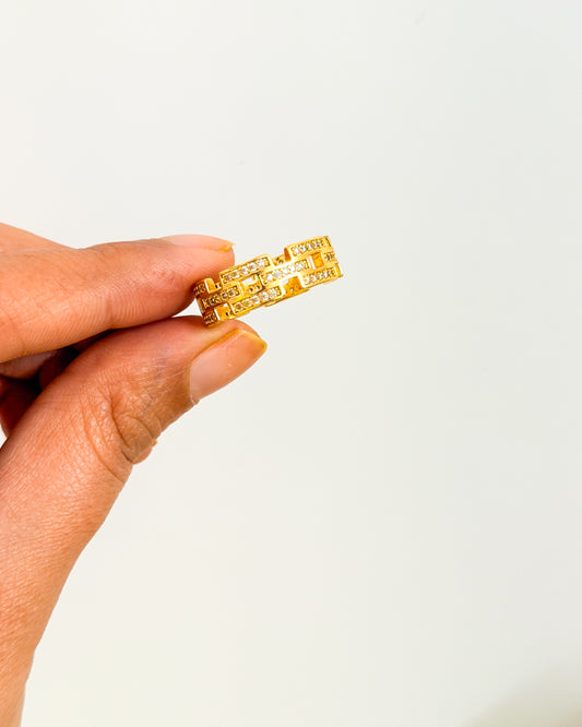 Studded paper clip adjustable ring