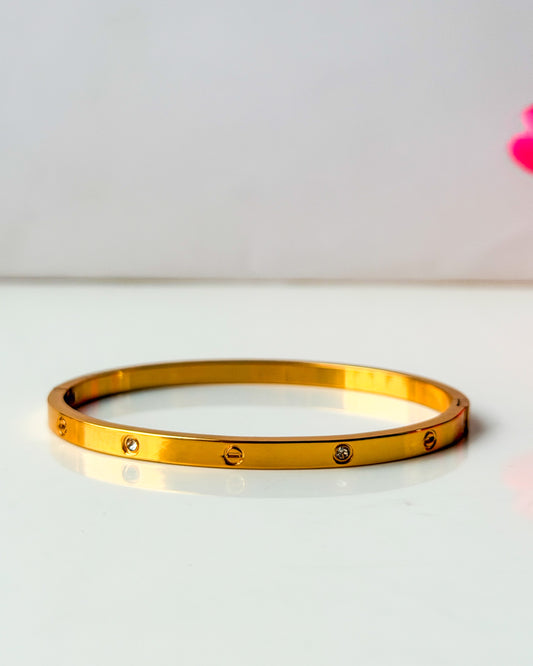 Thin cartier regular size bracelet