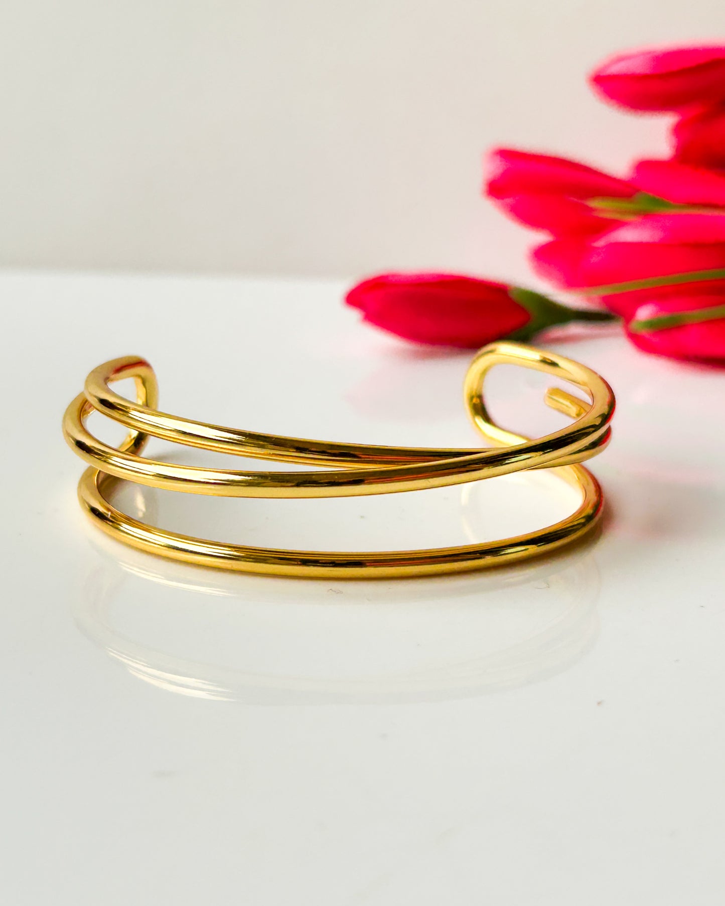 Layered adjustable bracelet