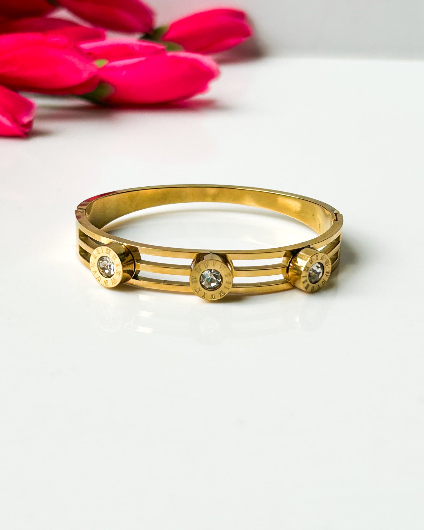 Solid stone thin wrist / baby size bracelet