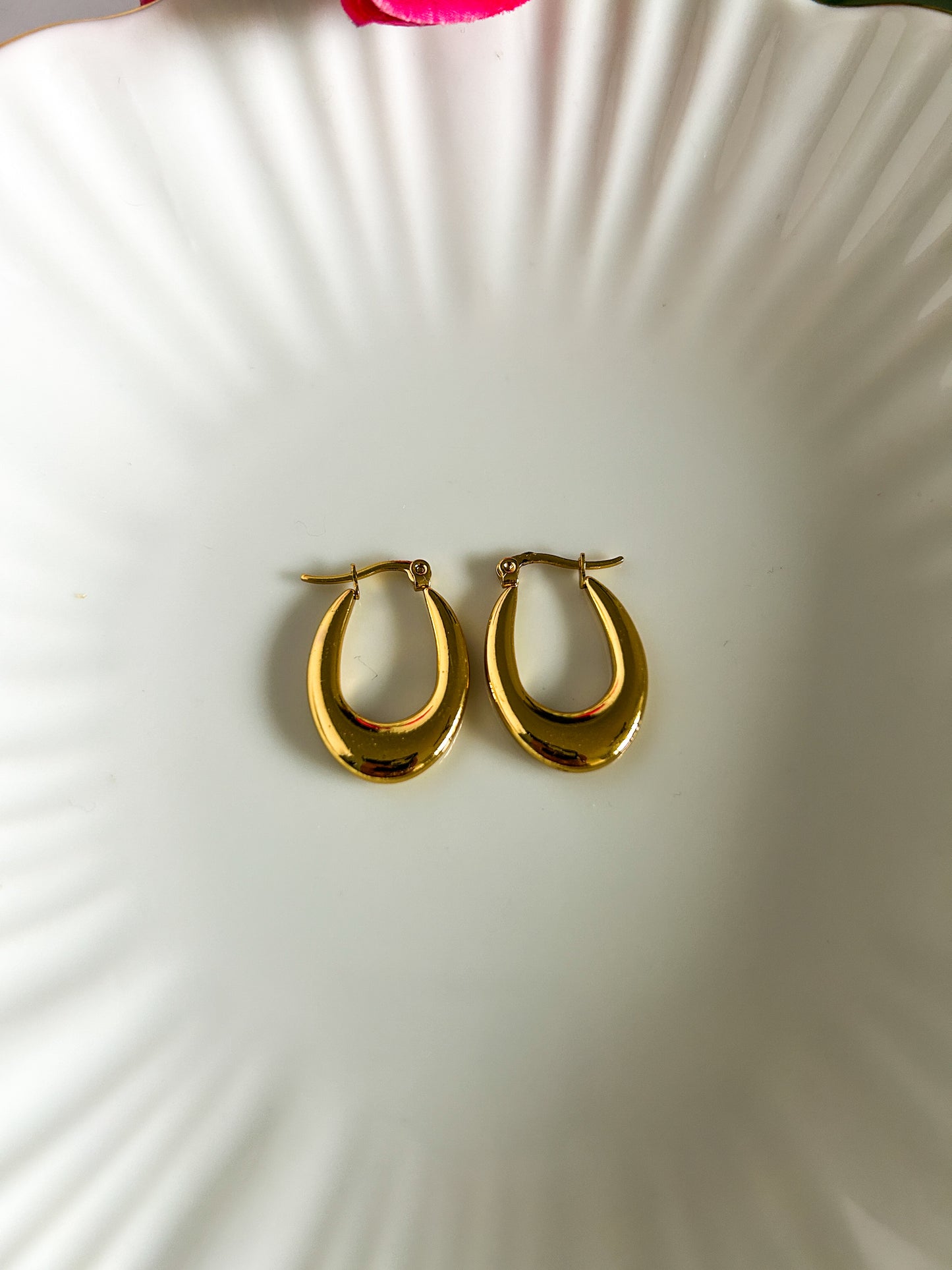 Elongated long hoops