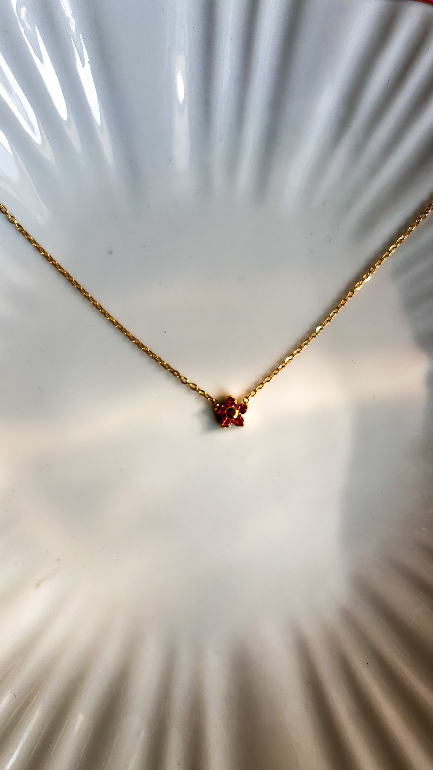 Mini floral stone necklace