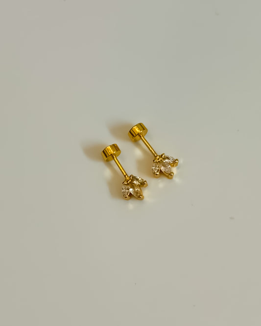 Lotus flatback studs