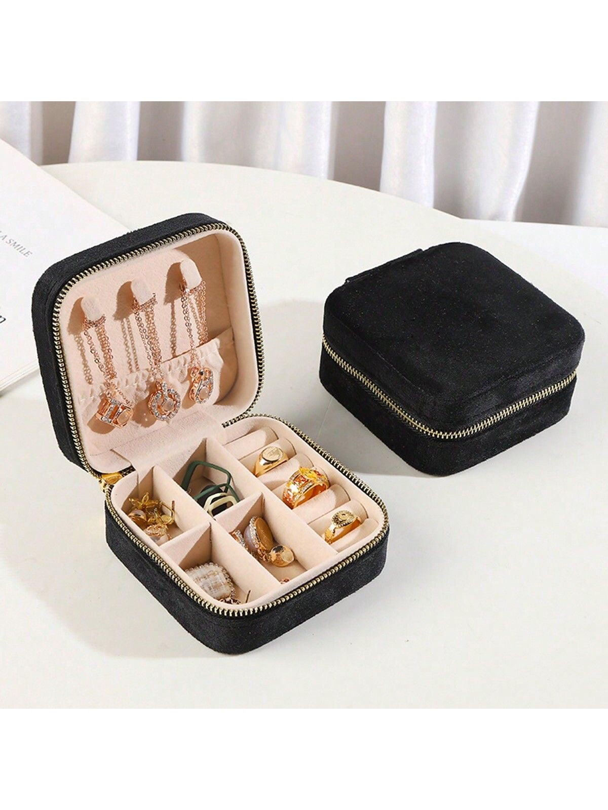 Jewellery organizer box