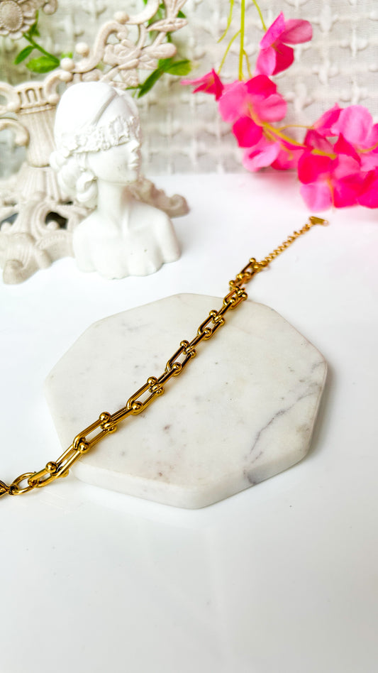 Thick link chain bracelet