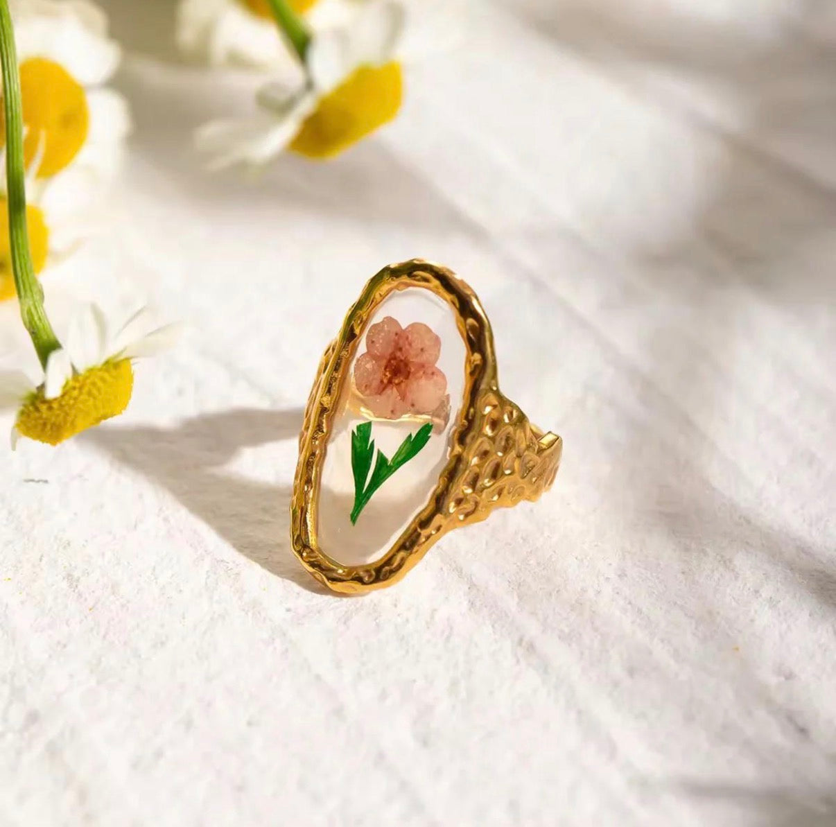 Oval shape resin ring
