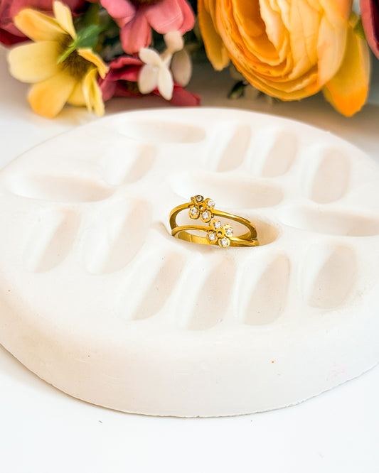 Dual flower premium ring