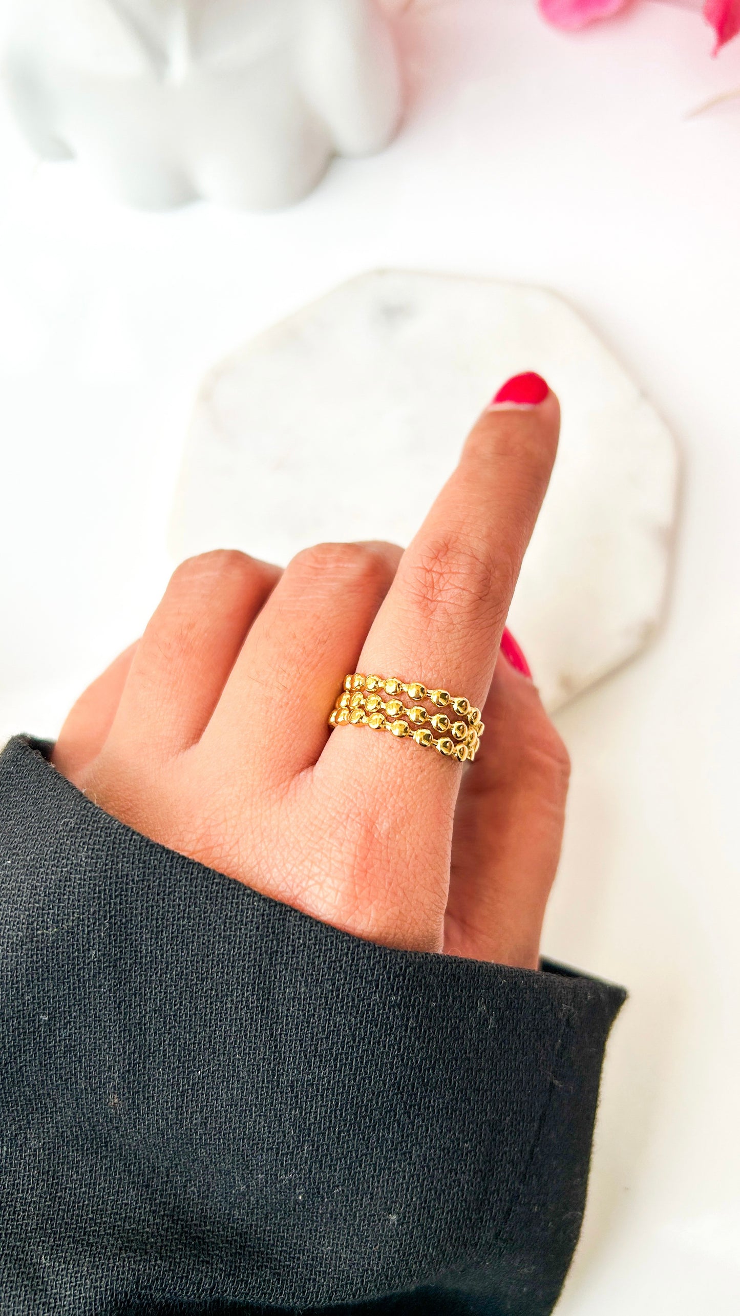 Layered bubble adjustable ring