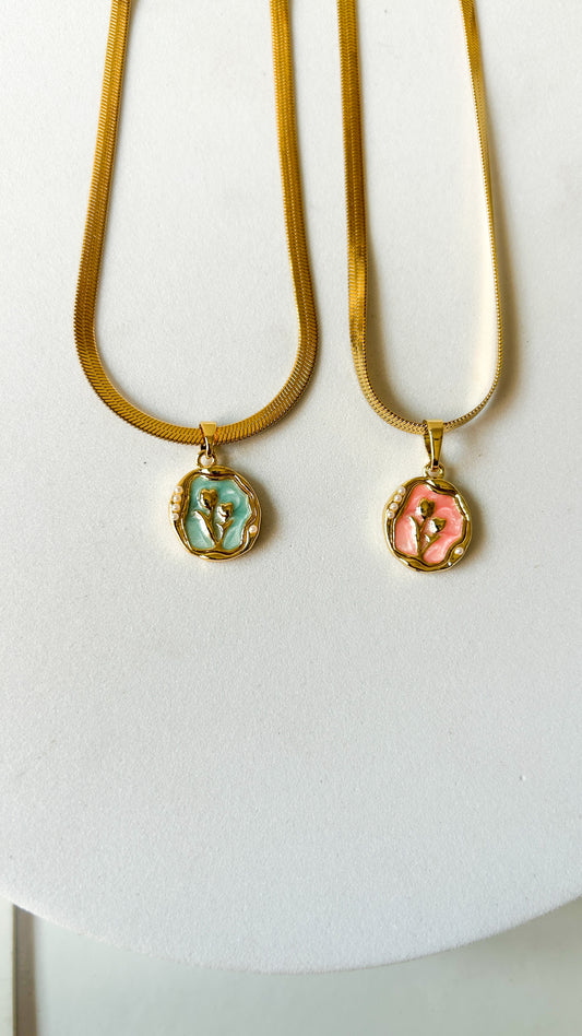 Tulip vintage necklace