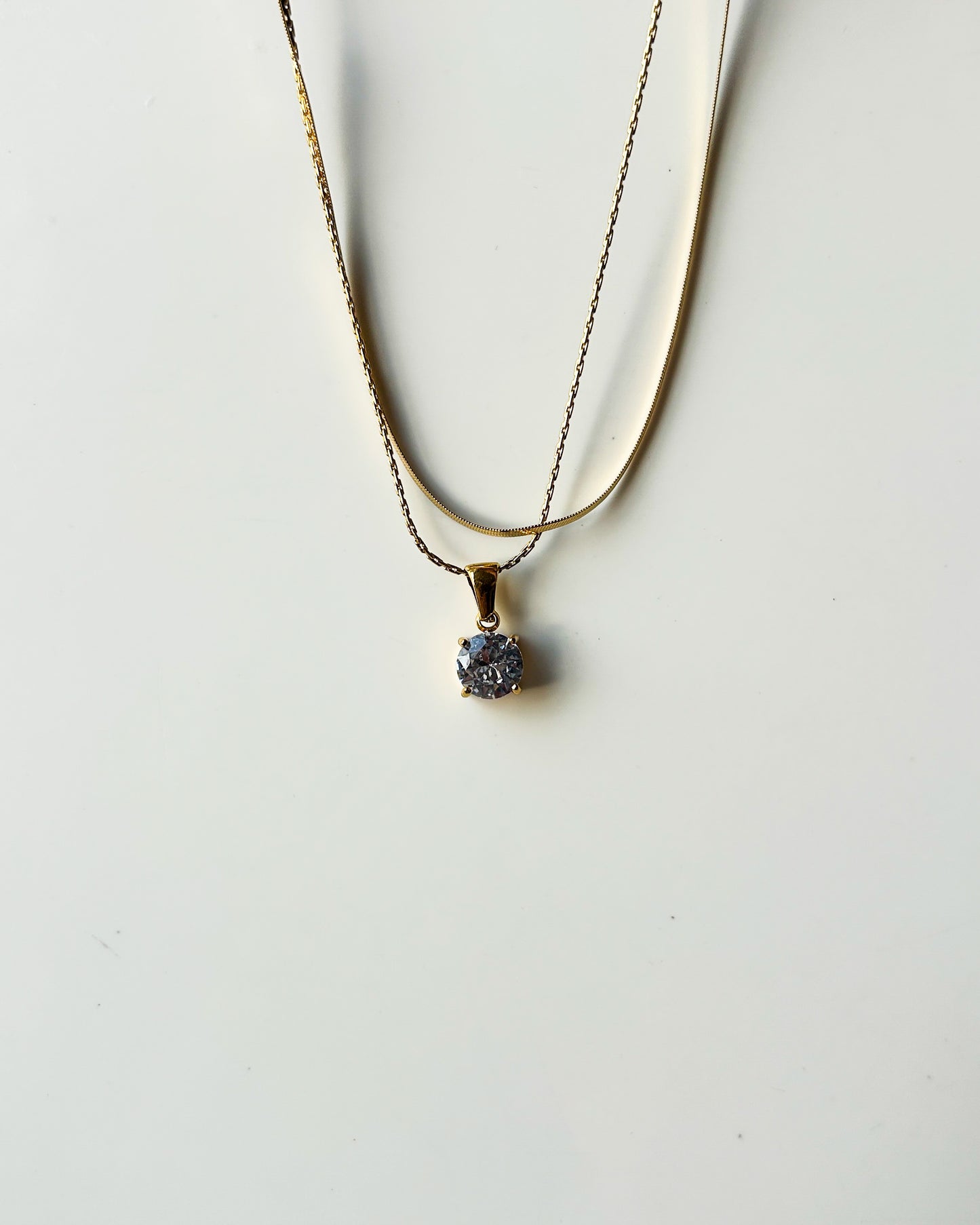 Layered solitaire necklace ( round)