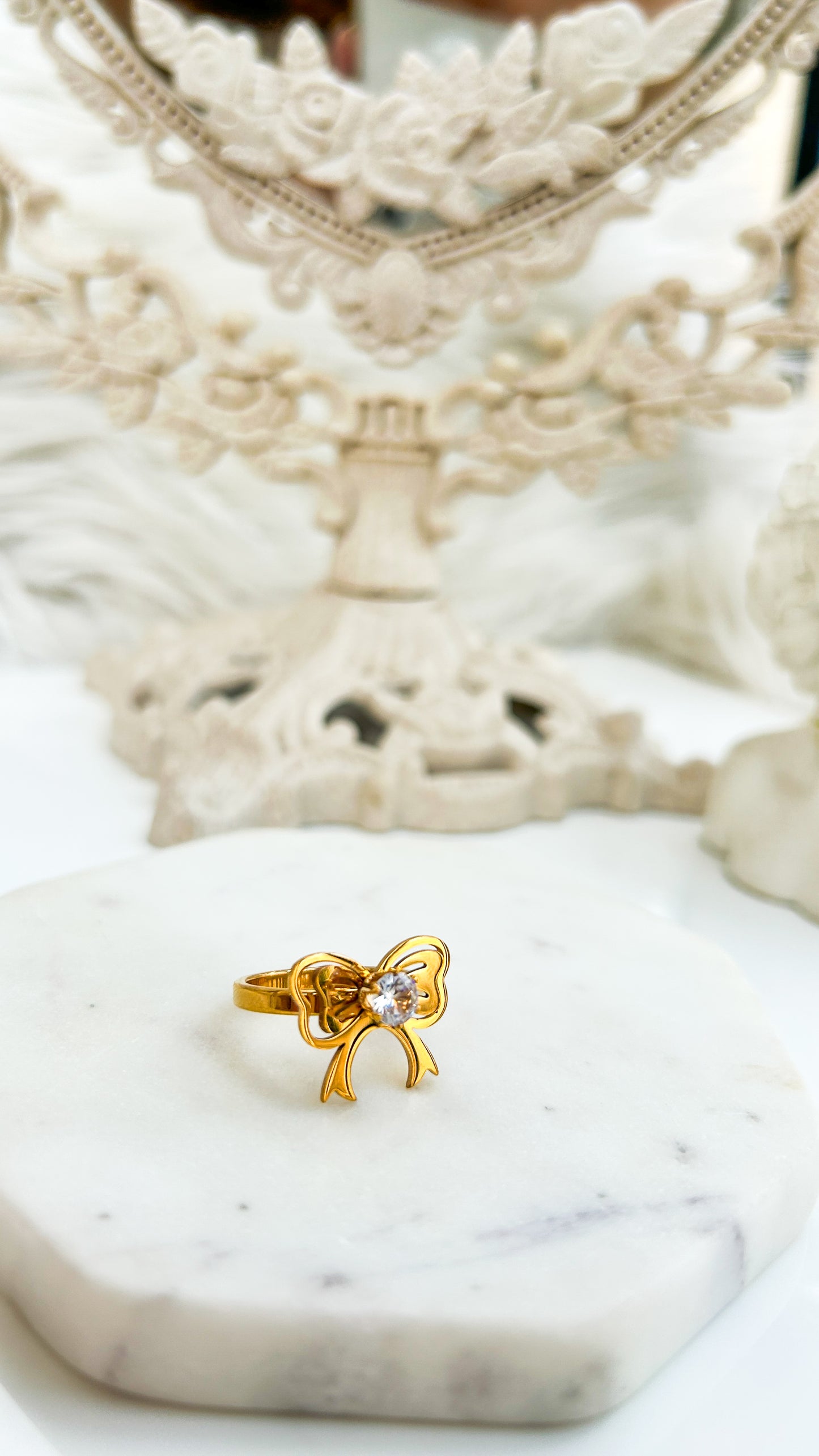 Cute bow ring