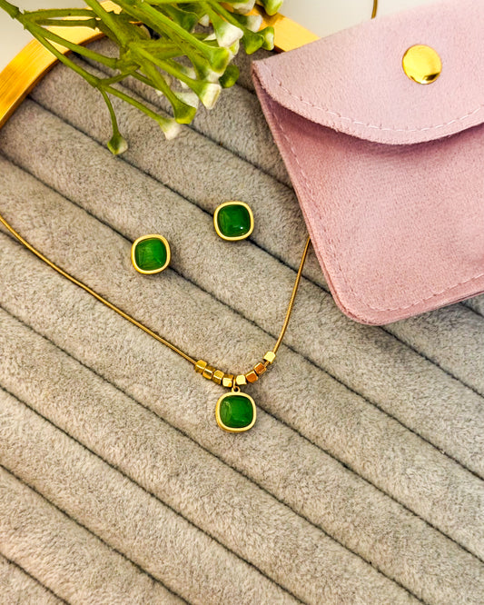 Green square stone necklace combo with pouch