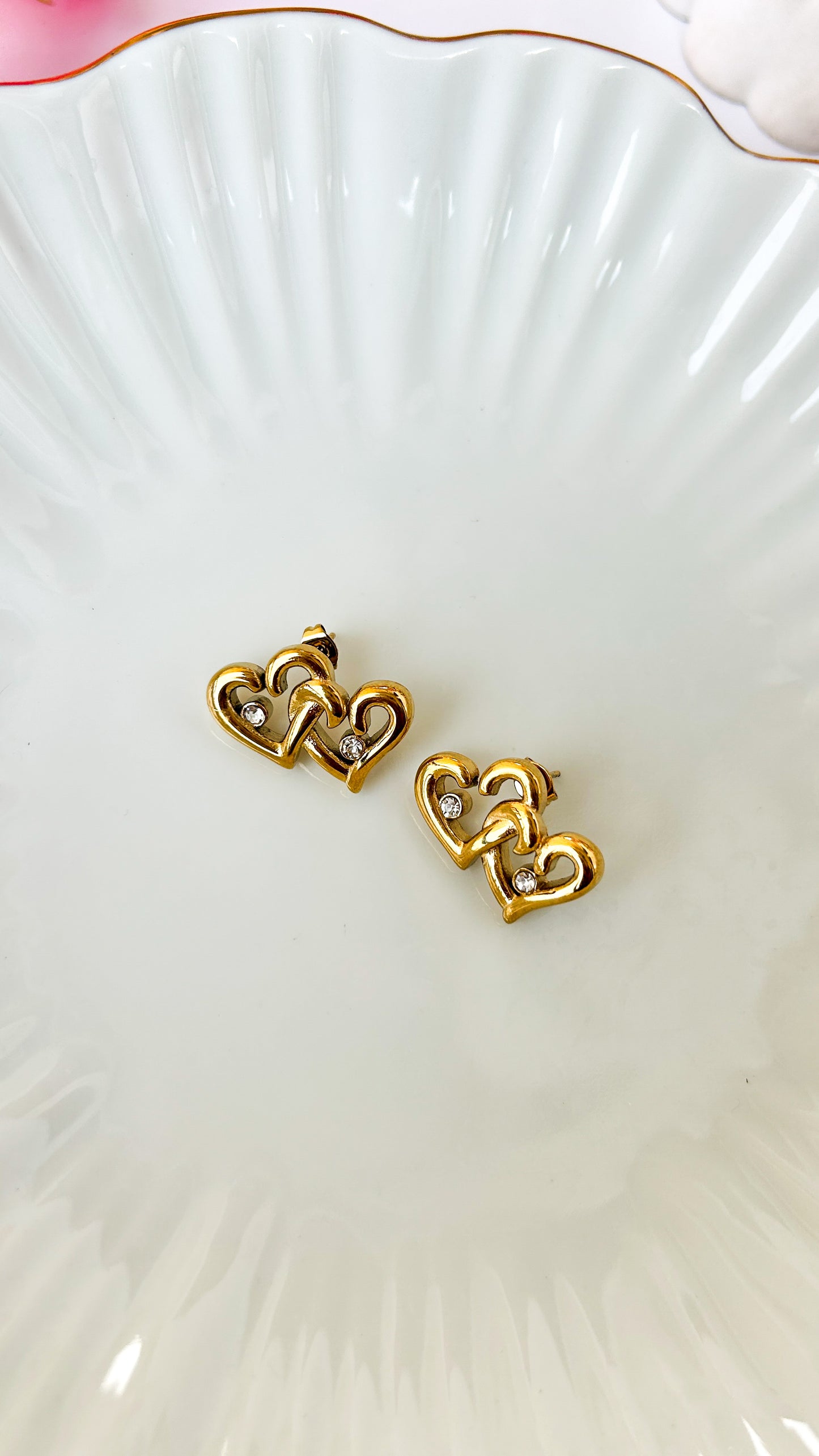 Dual heart studs