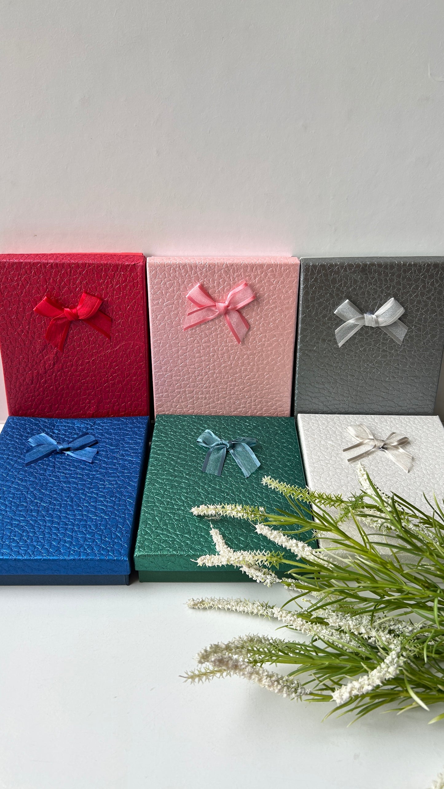 Textured luxe Big gift box. For necklace, earring, bracelet. Or set etc