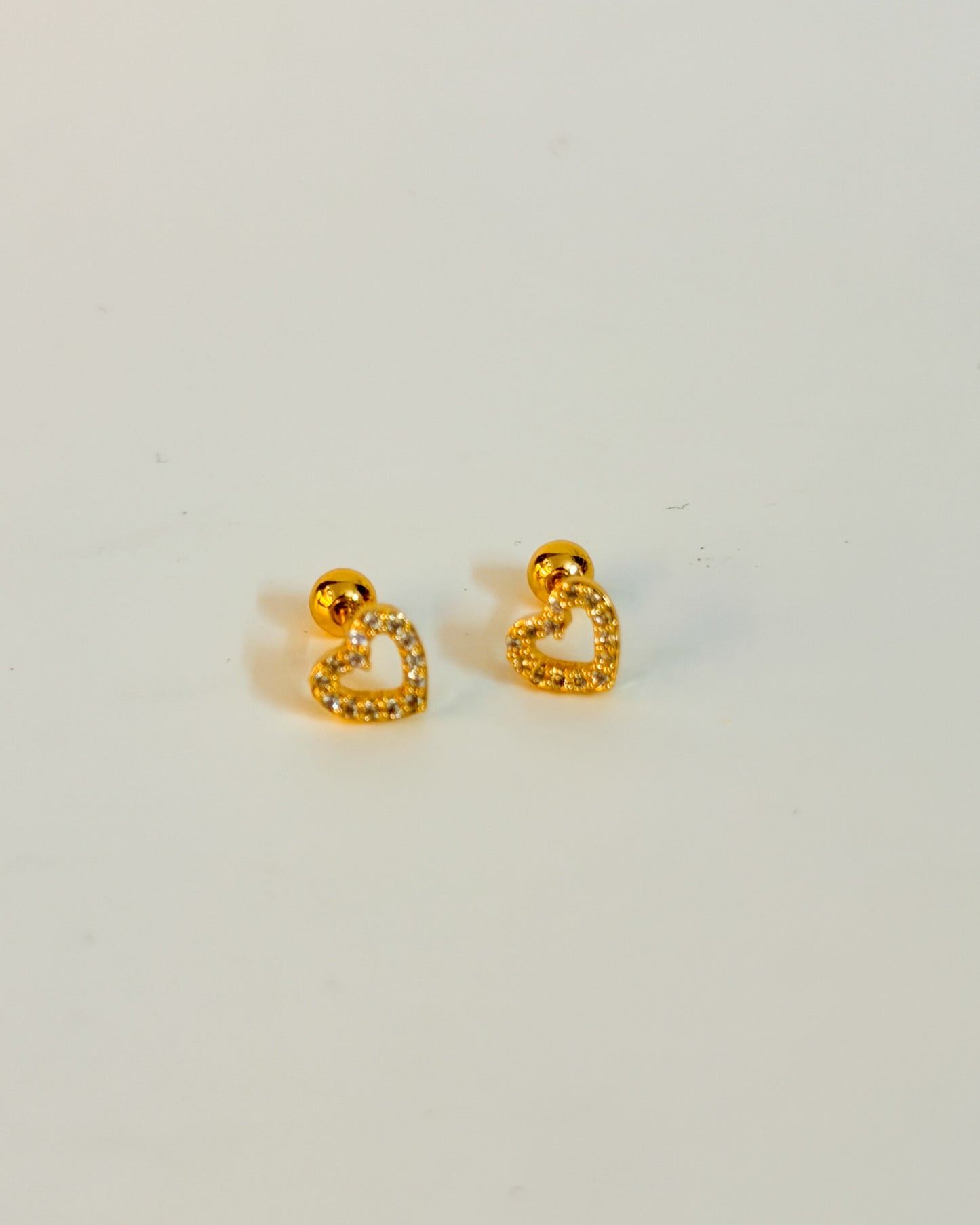 Mini hollow heart ball back studs