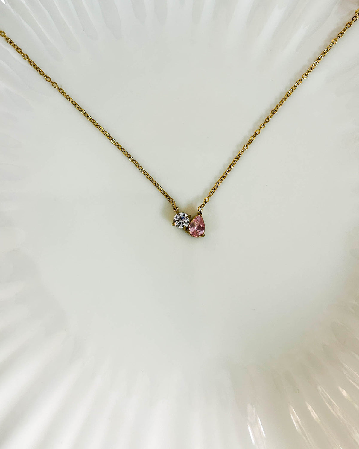 Pink drop with round stone mangalsutra