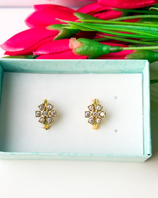 Blooming flower huggies