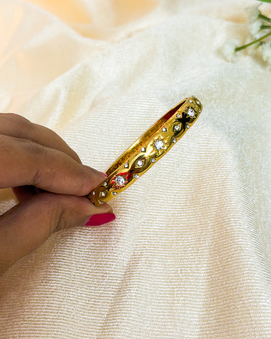 Starry thin wrist baby size bracelet