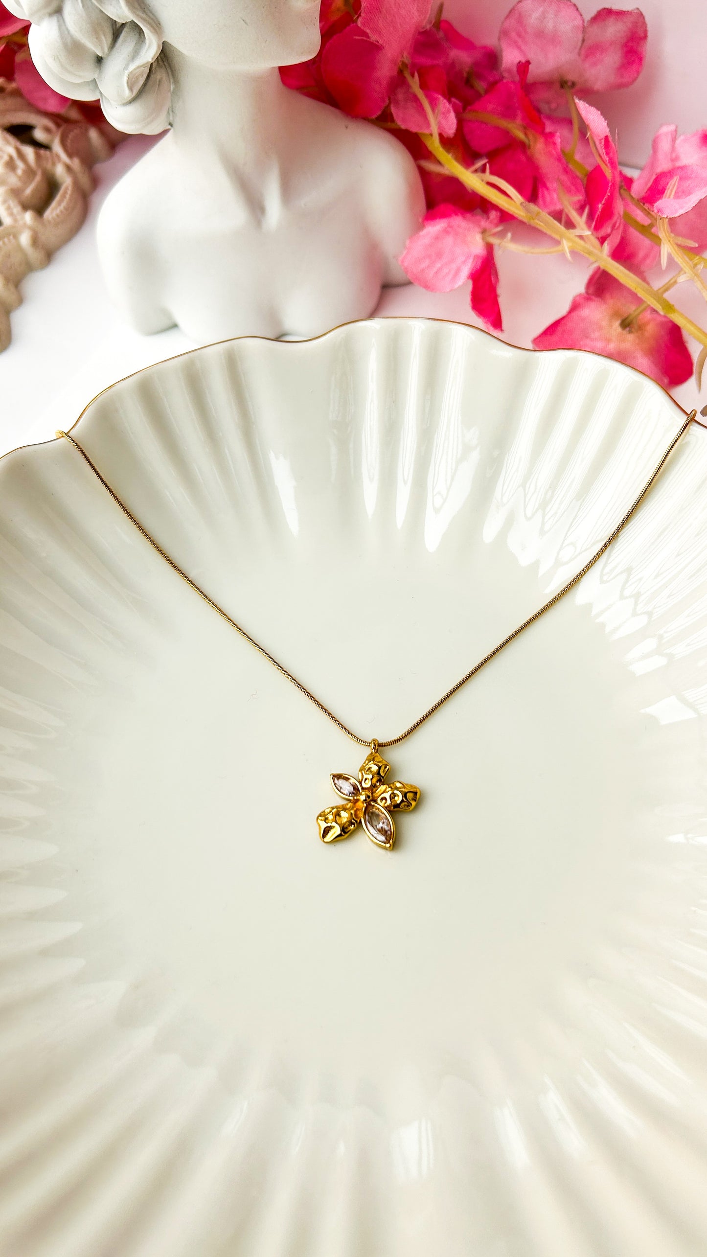 Studded floral necklace