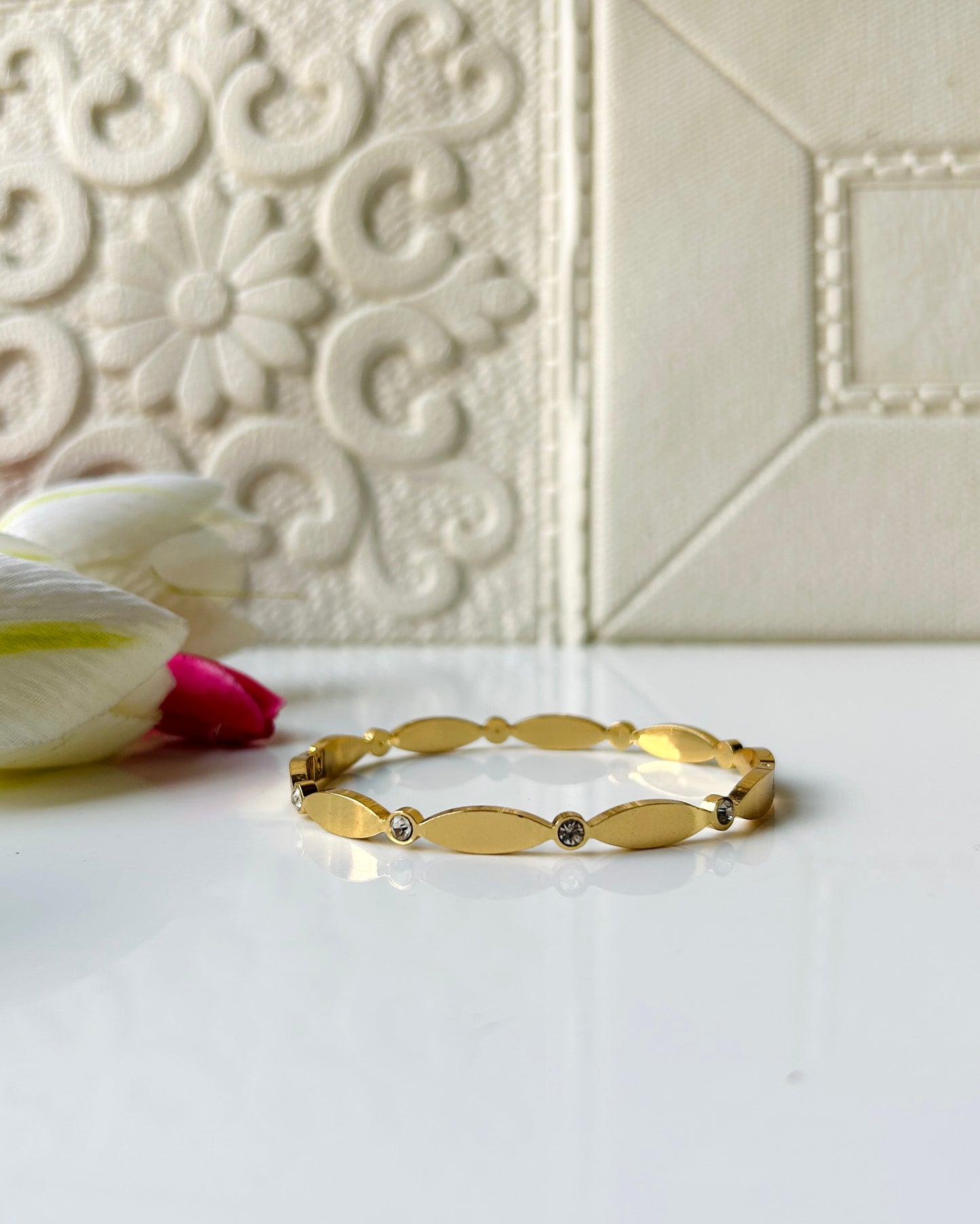 Vintage minimal bracelet