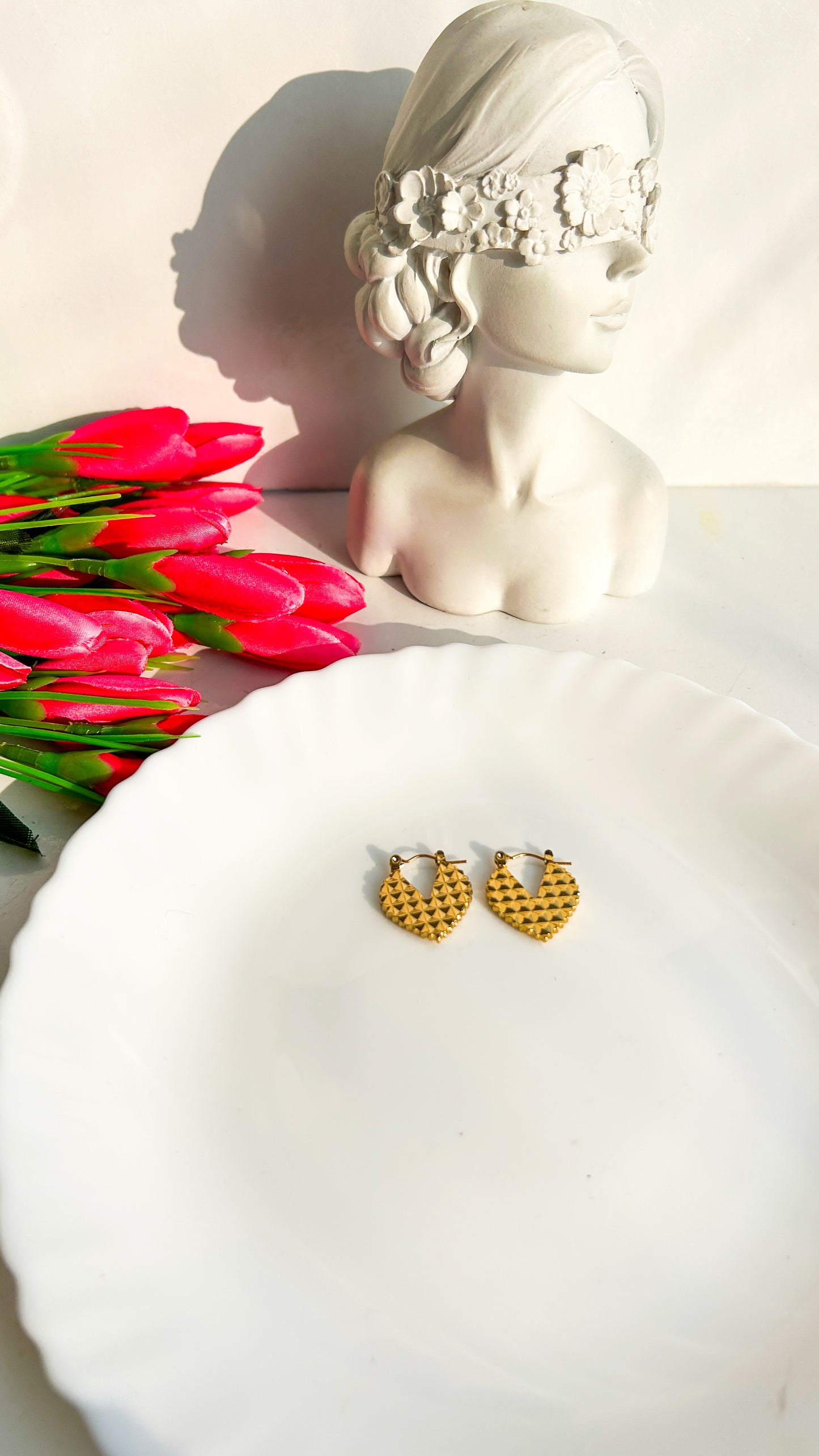 Geometric heart hoops