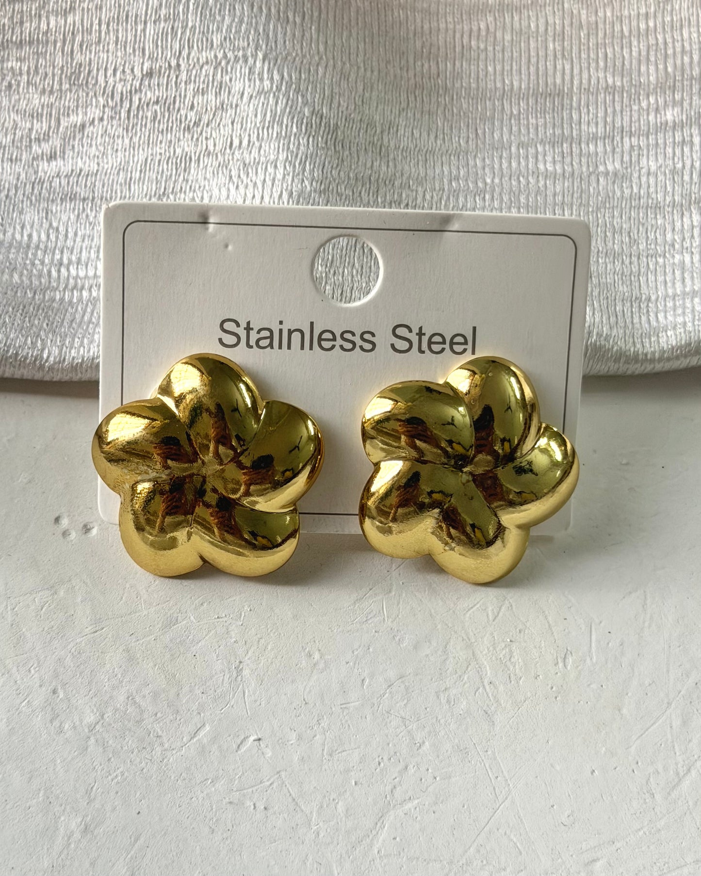 Mini flower statement earrings