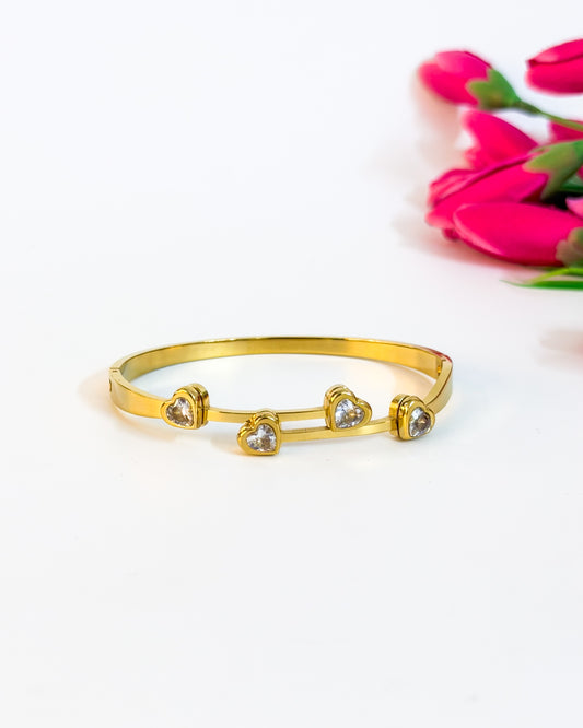 Heart detailed bracelet