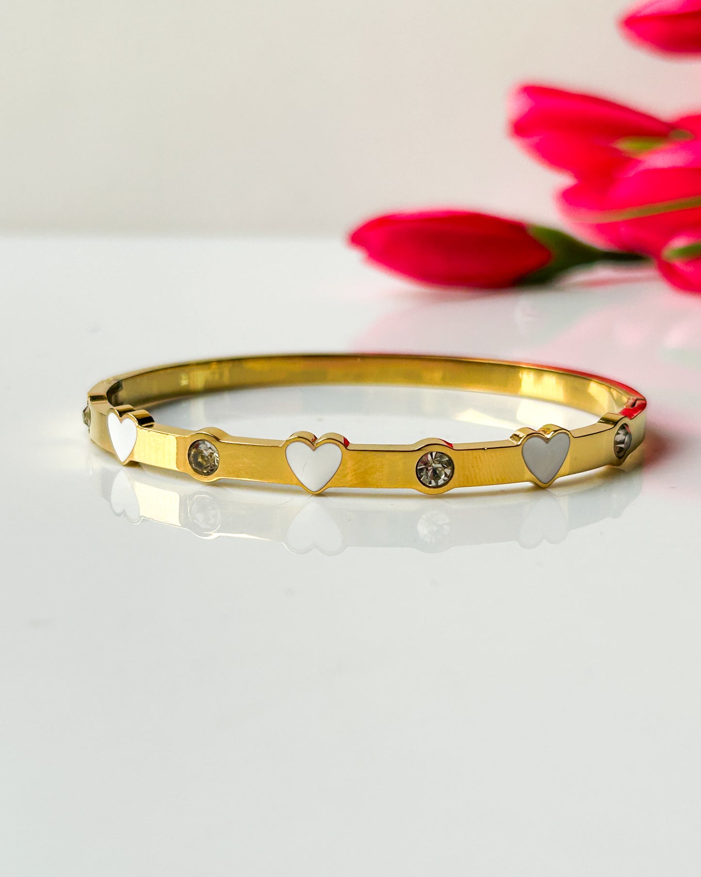 Heart stone bracelet