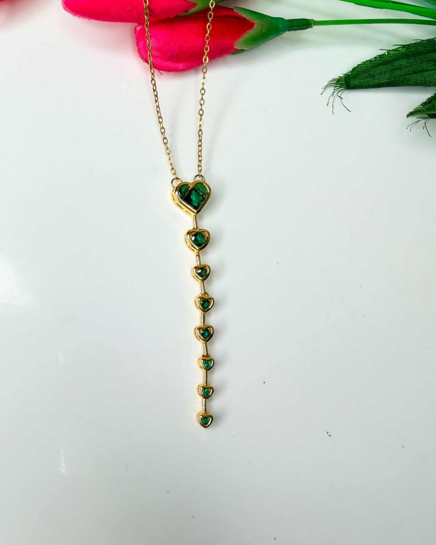 Viral Y heart stone necklace