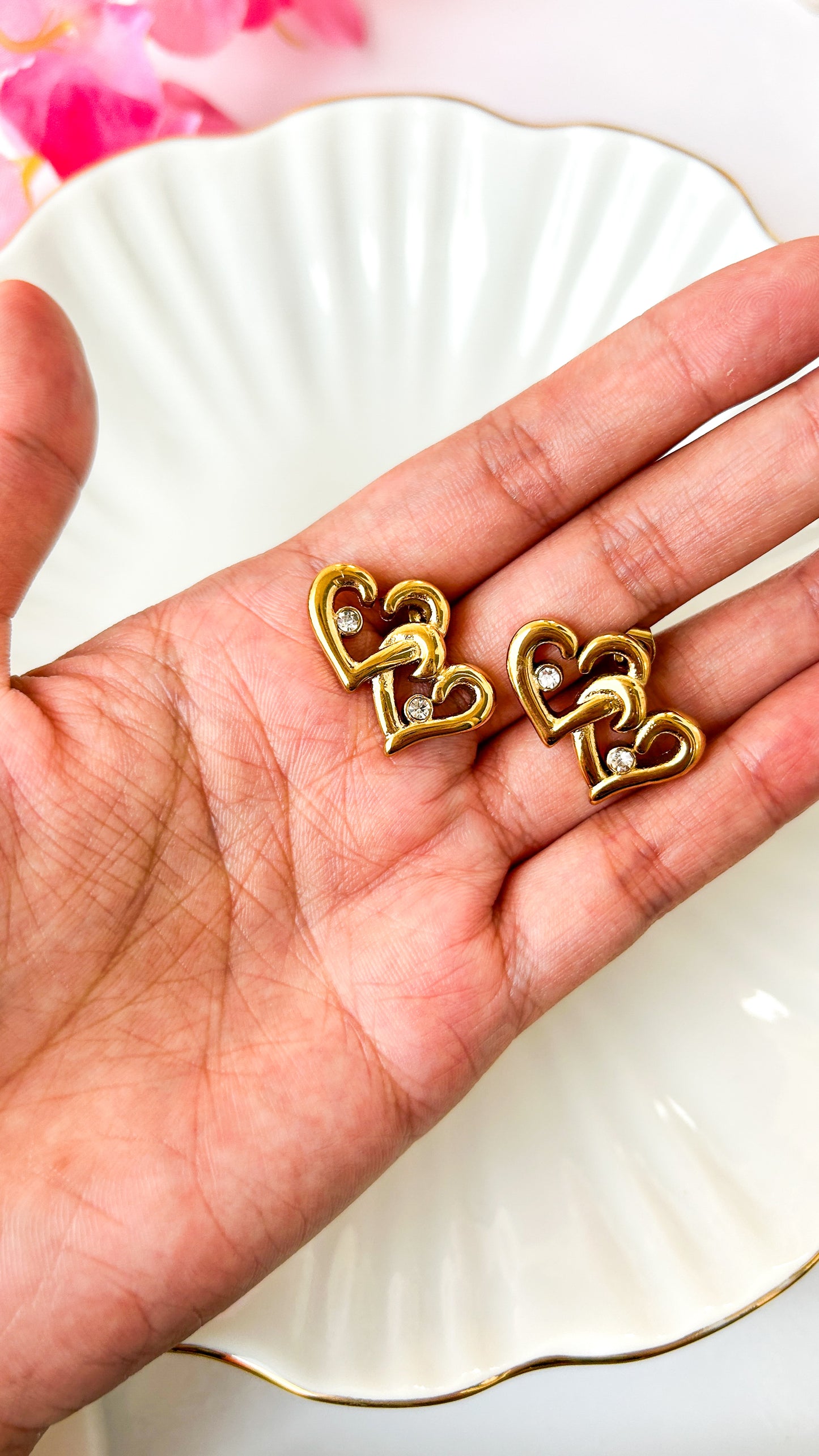 Dual heart studs