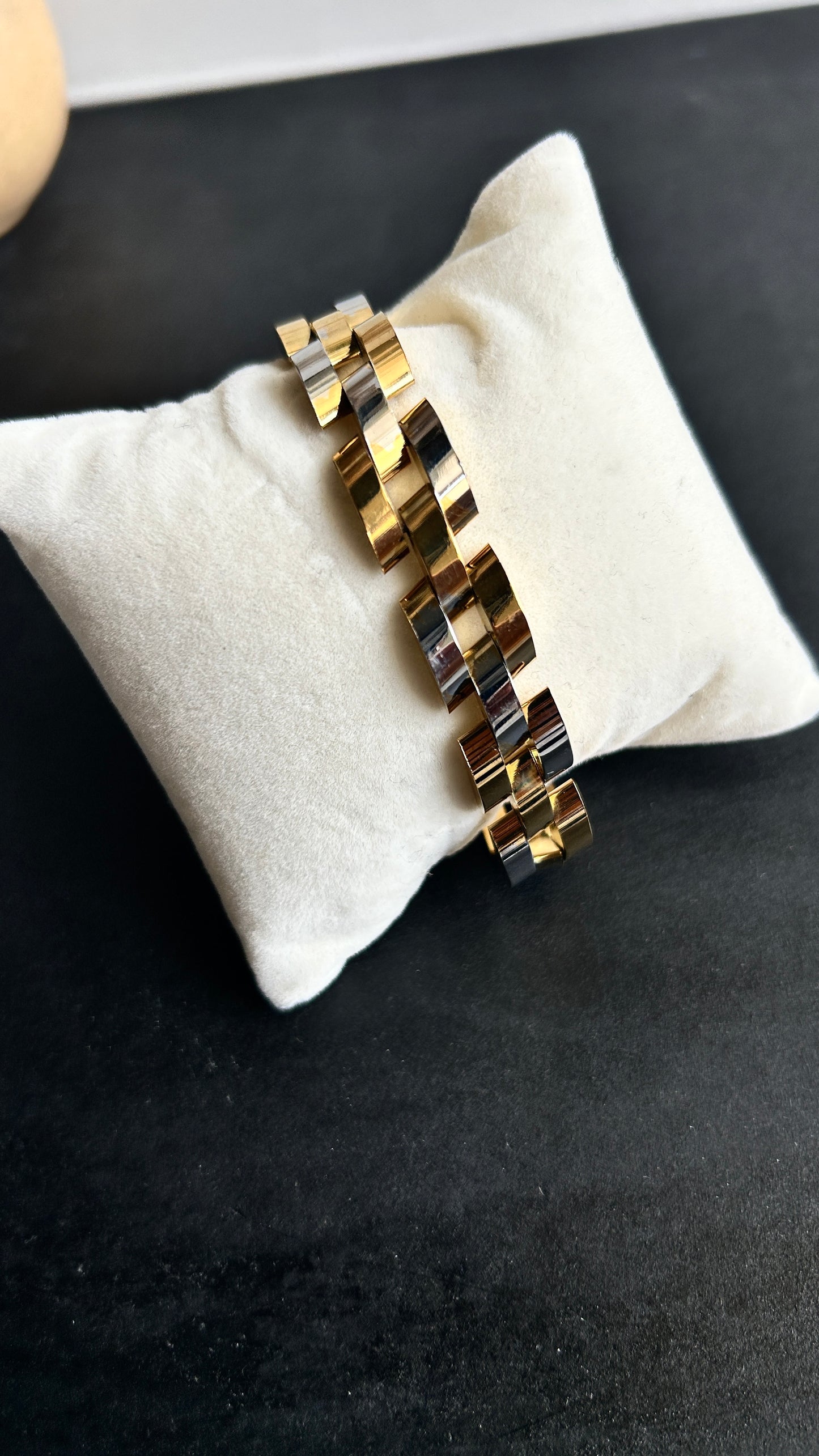 Premium watch band - dual tone