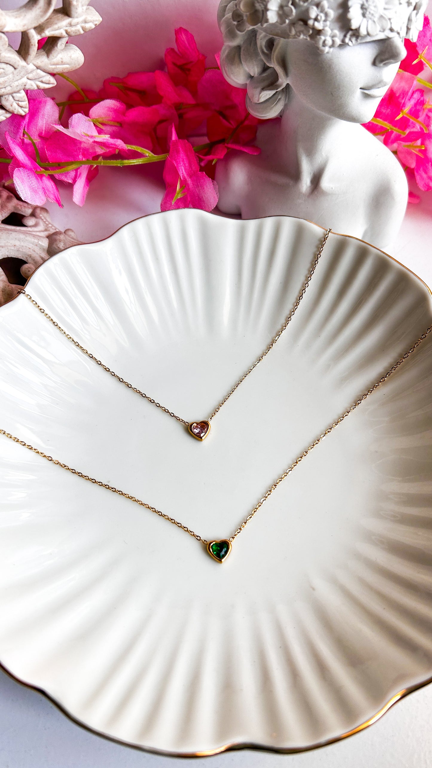 Little heart stone necklace