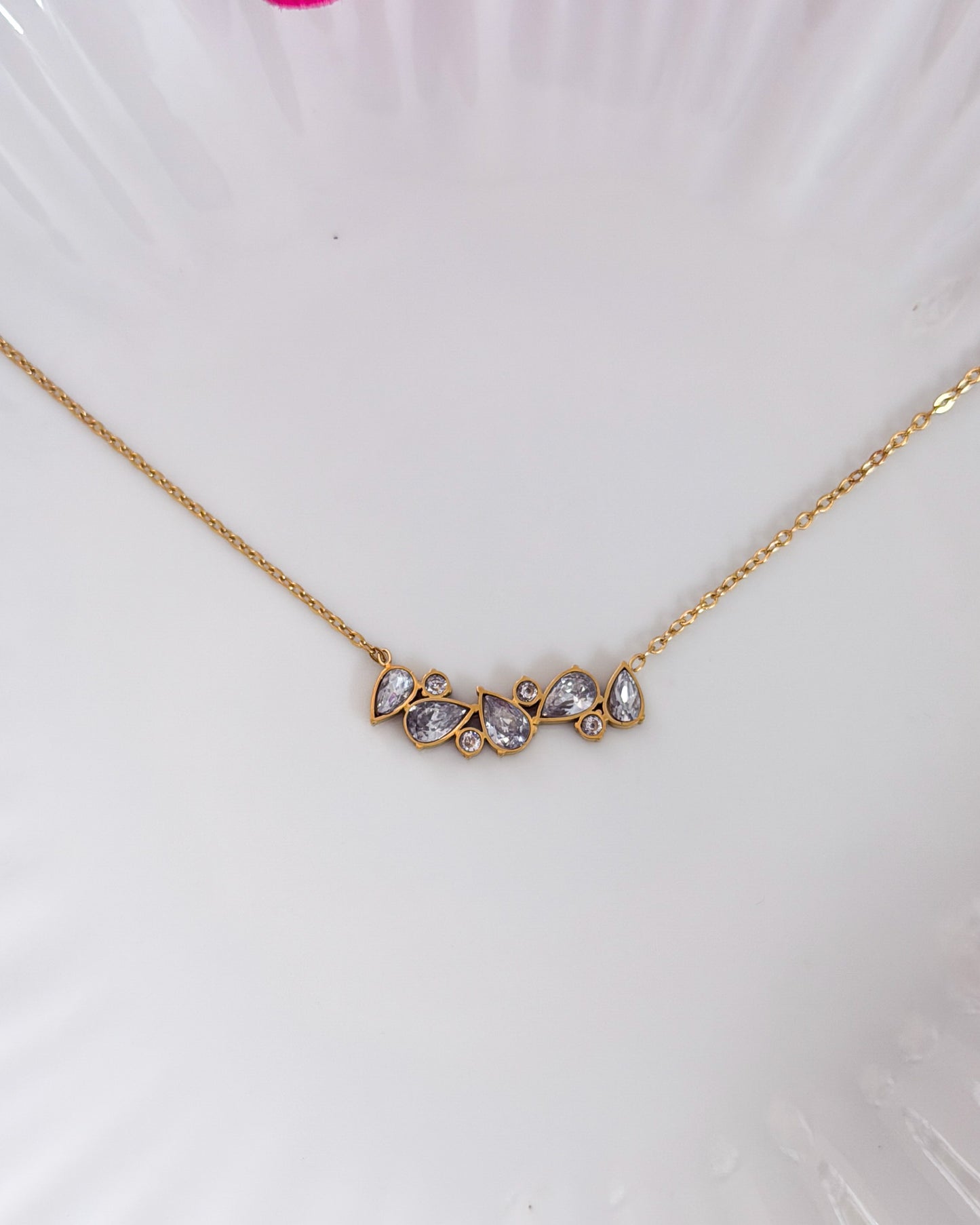 Cluster drop stone necklace