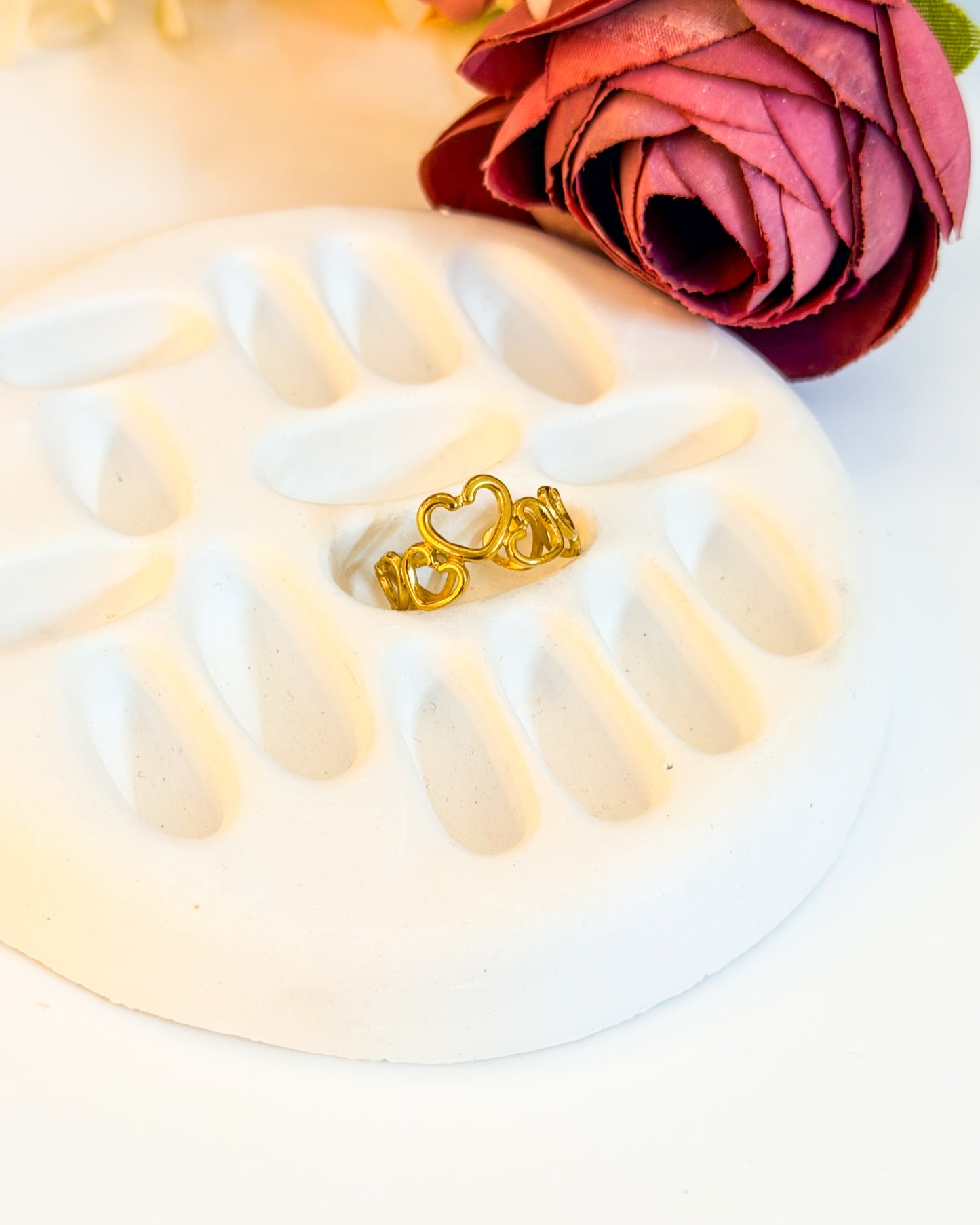 Zigzag heart adjustable ring