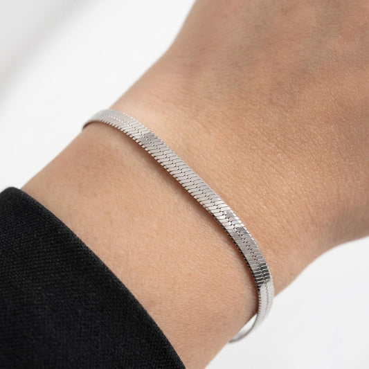 Silver snake chain bracelet