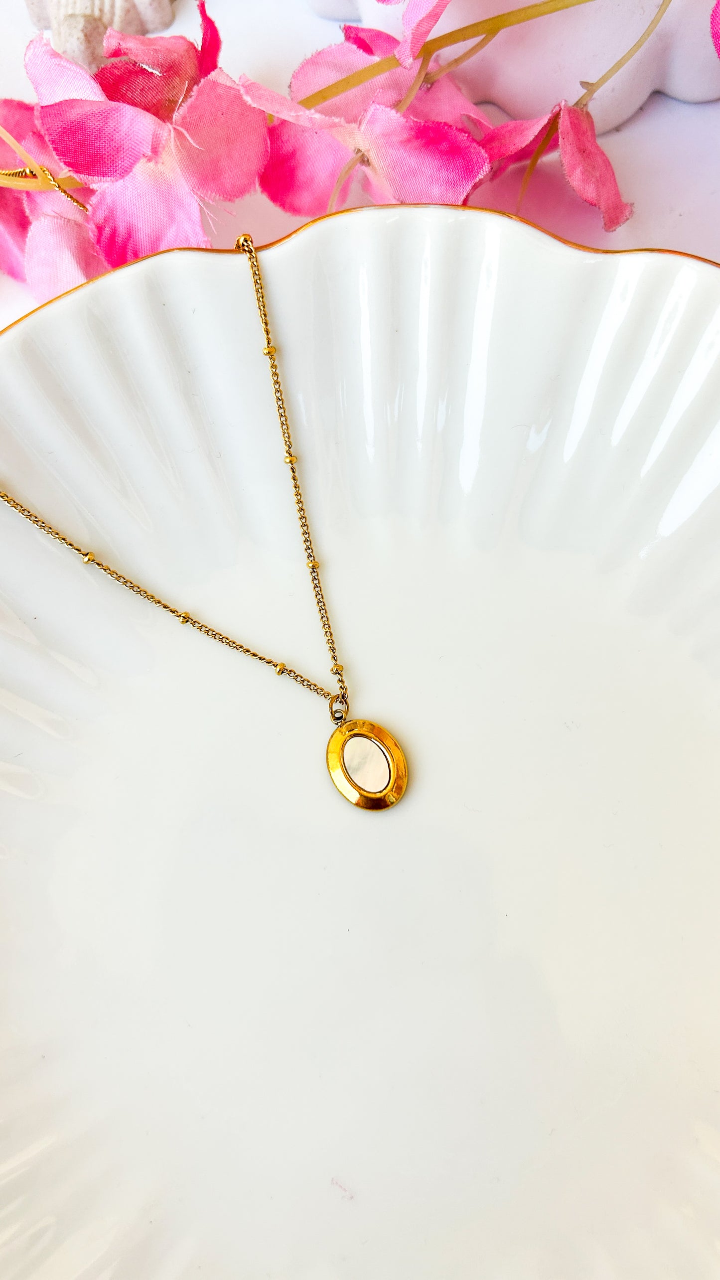 White Stone necklace