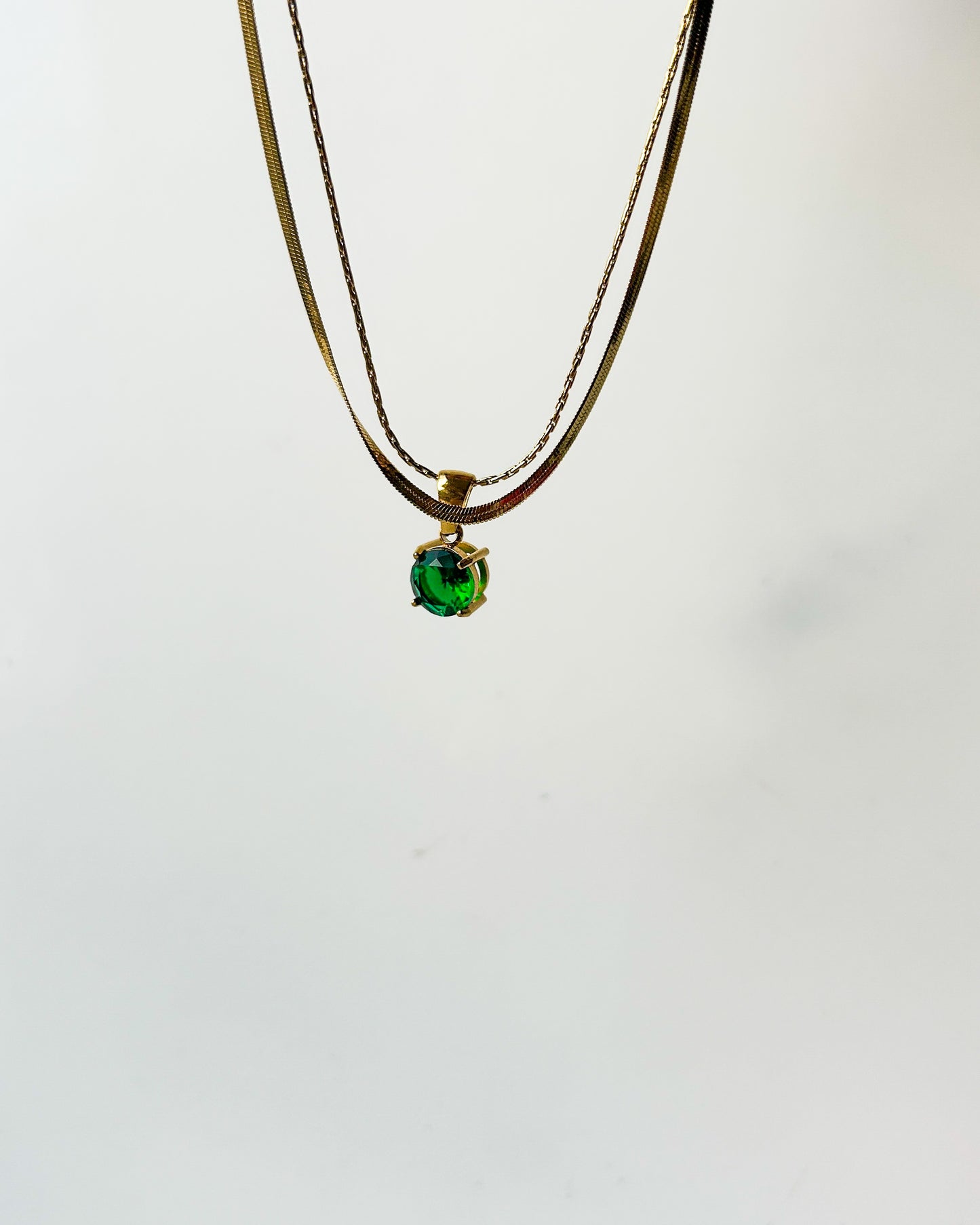 Layered solitaire necklace ( round)