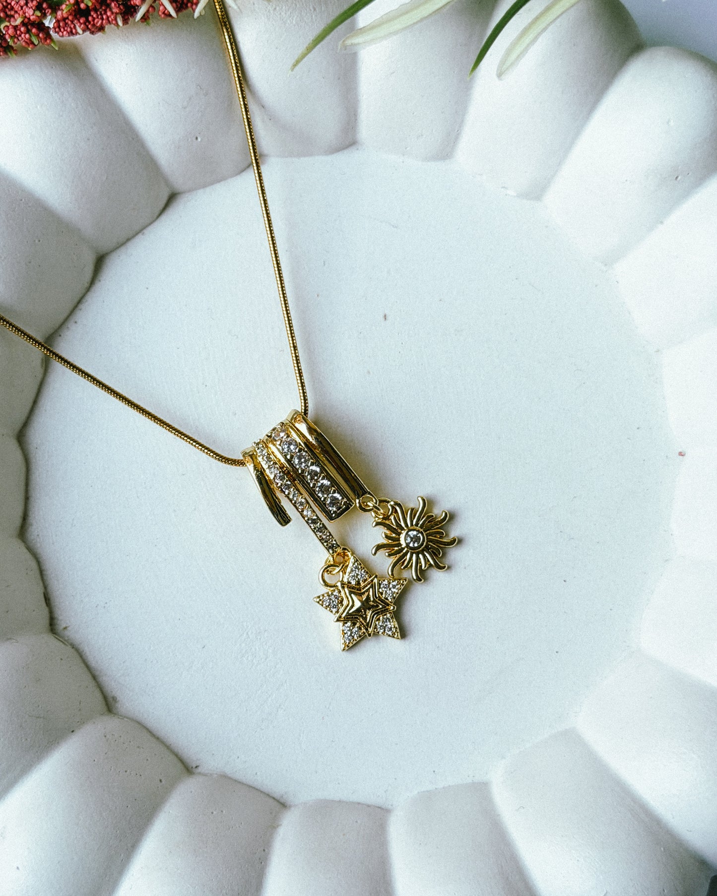 The sun & star charm necklace