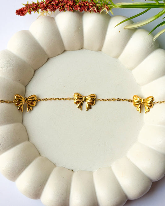 Bow chain bracelet