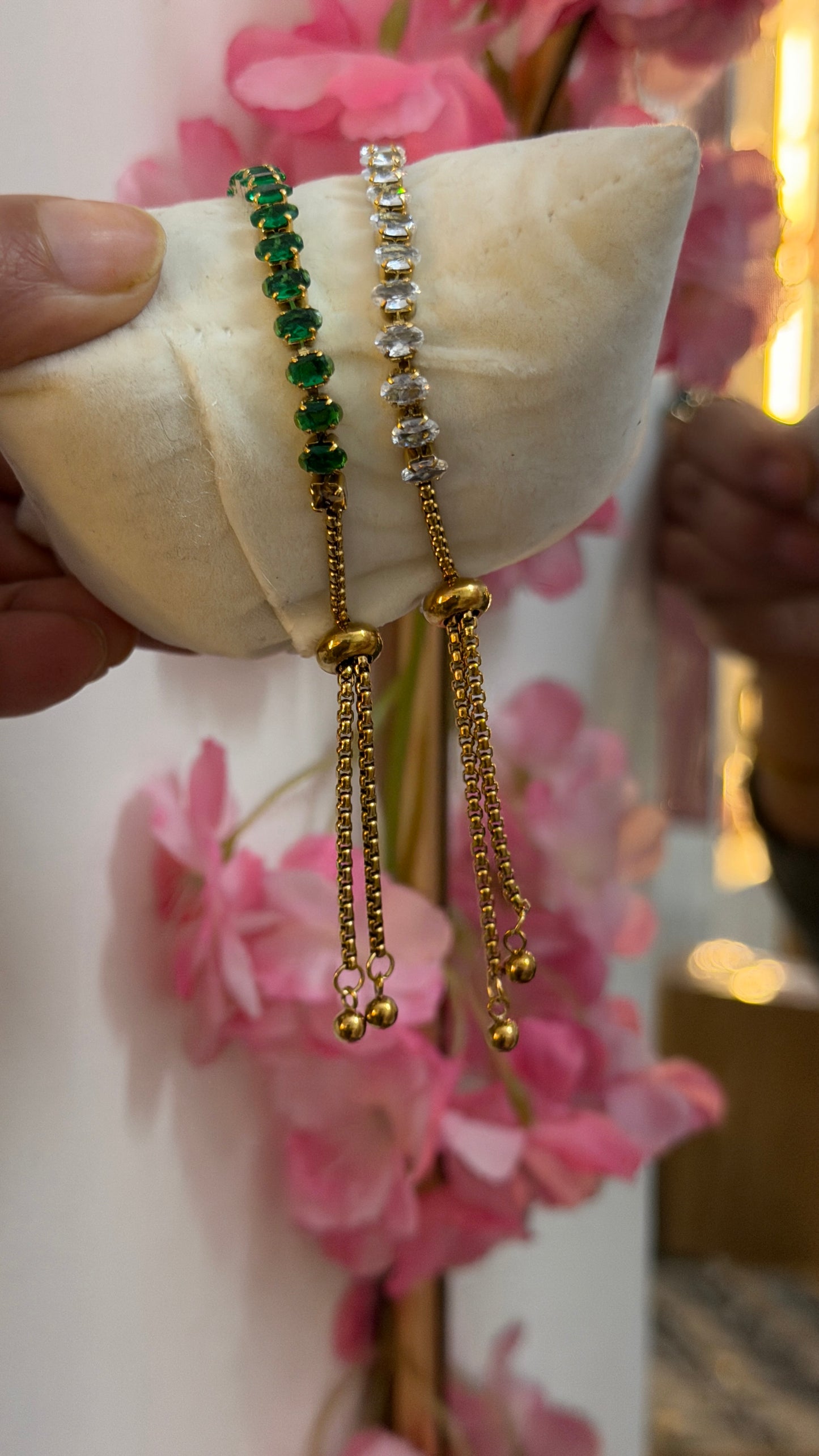 Adjustable tennis bracelet ( oval stone)