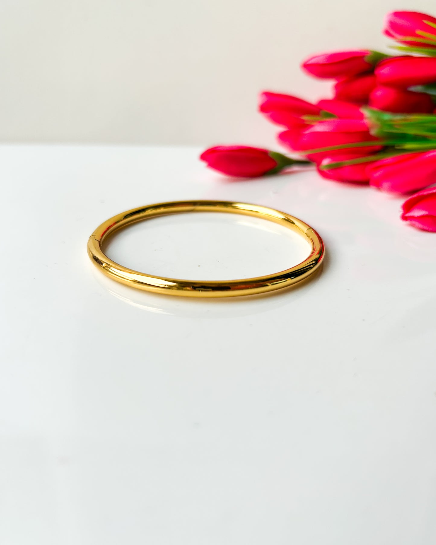 Plain round bracelet