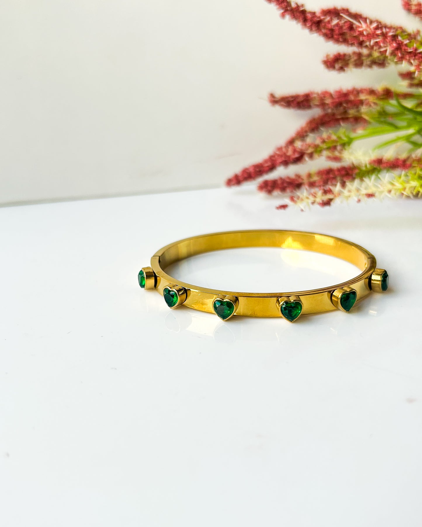 Green heart stone bracelet