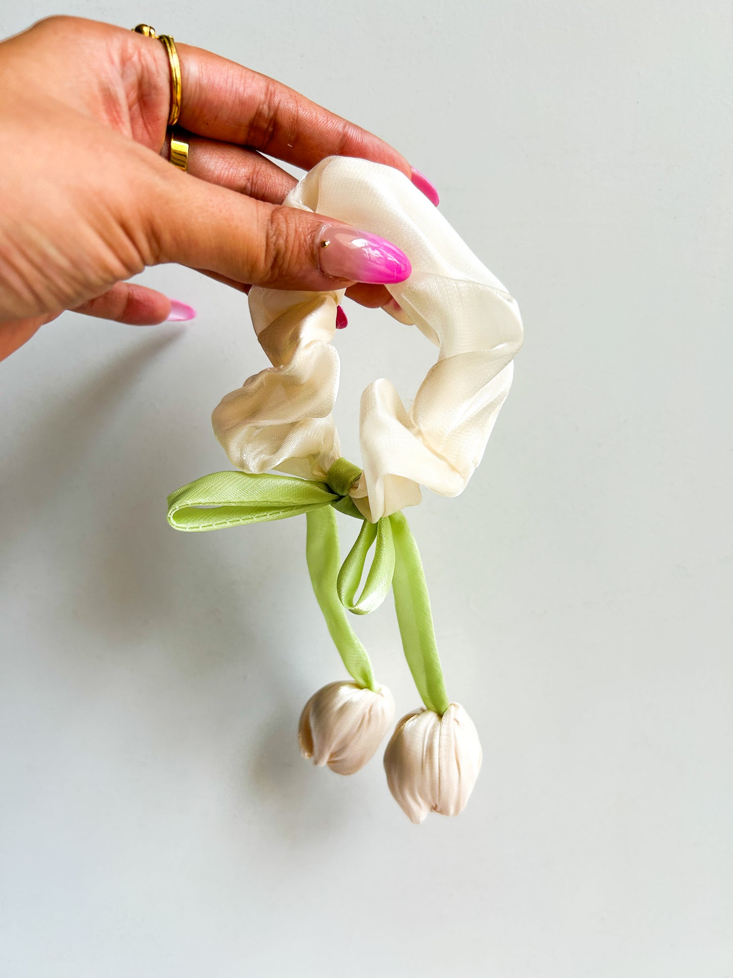 Tulip scrunchie