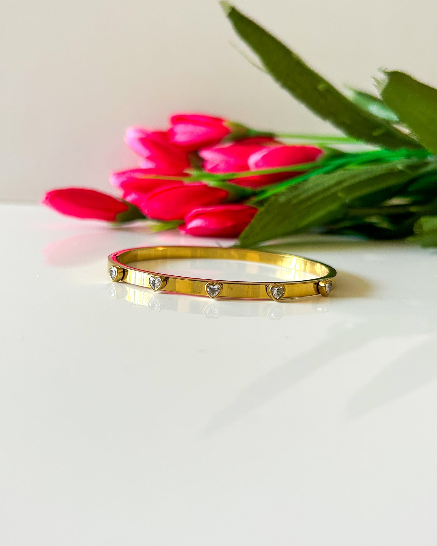 Studded Heart stone bracelet