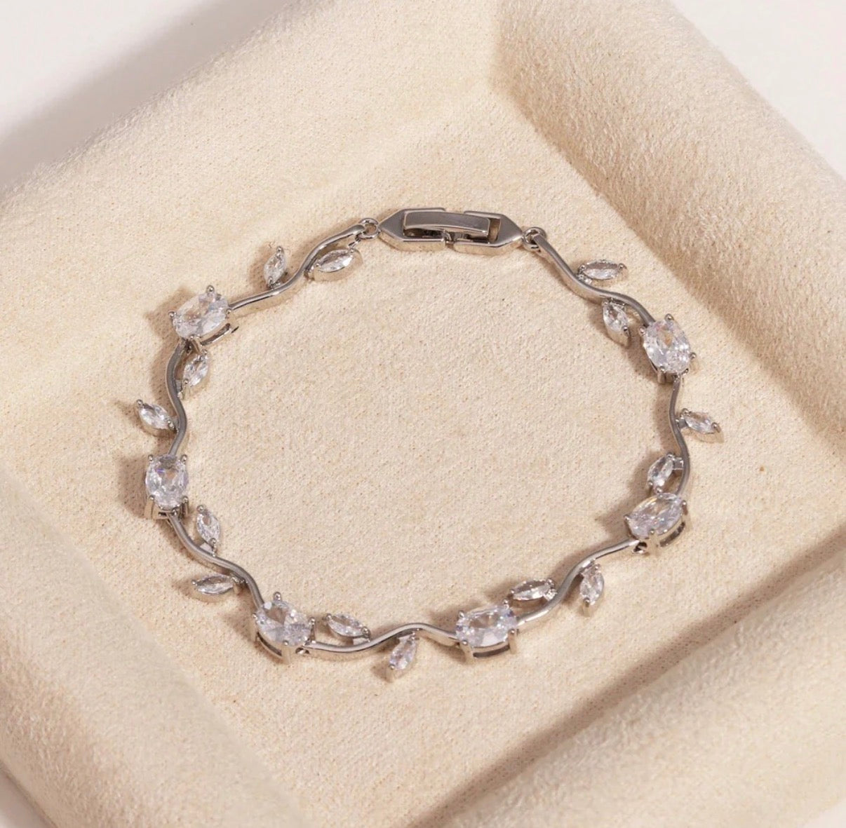 Silver white tulip bracelet