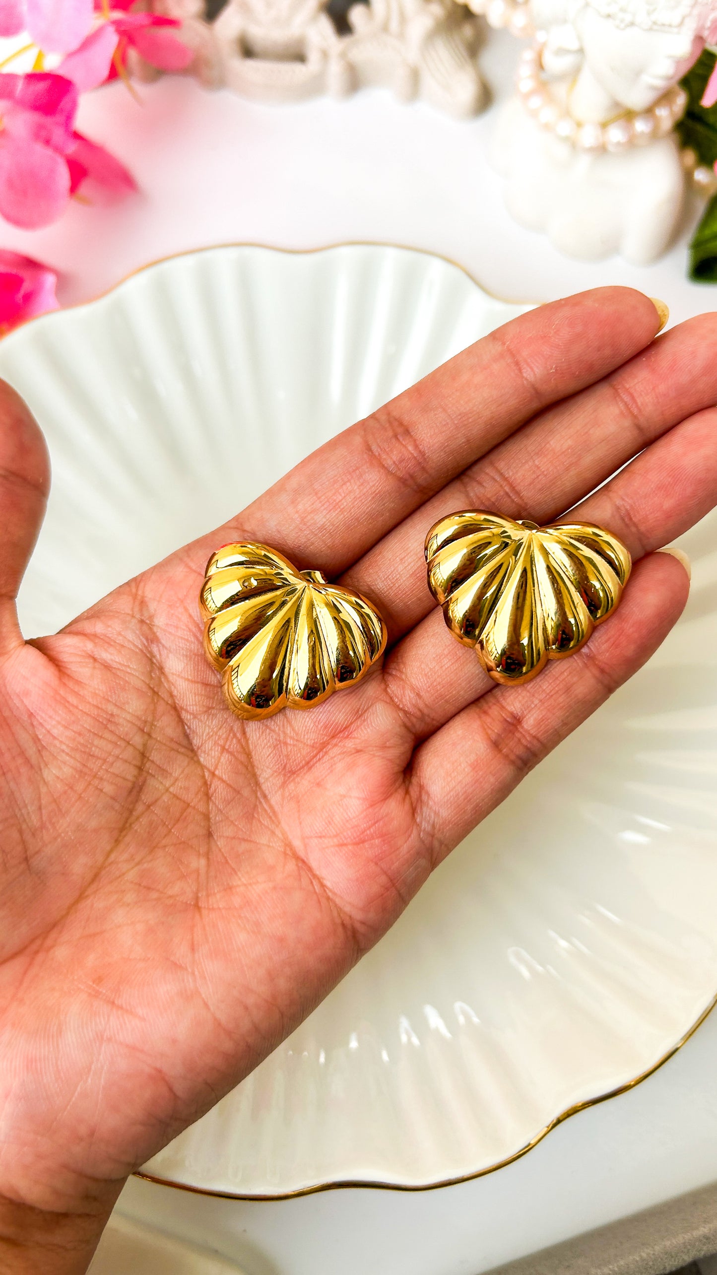 Pinteresty Bold studs